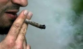 مدير تسويق يسرق والديه من أجل تعاطى المخدرات