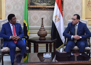 رئيس الوزراء يلتقى نظيره التنزانى لبحث مجالات التعاون المشترك