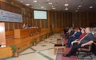 جامعة أسيوط تطبق مبادرة “ادرس فى مصر ” .