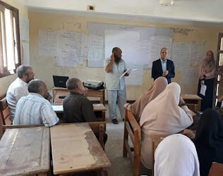 عبدالله . يتابع تدريب البرنامج العلاجي لمهارات اللغة العربية للصفوف العليا بالمرحلة الإبتدائية بالفيوم.