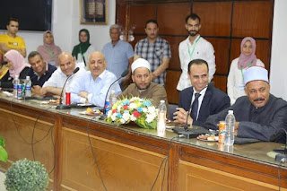 محافظ سوهاج يدعم “يلا نبدأ” ويوزع هدايا على الأطفال الأيتام.. (صور)