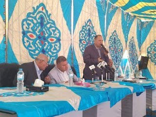 محافظ الفيوم ووزير الأعمال العام يعقدان ندوة لمزارعي القطن.. (صور)