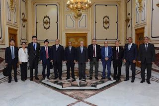 العصار وشعراوي يتابعان مشروع الأوتوبيسات الكهربائية مع “فوتون” الصينية