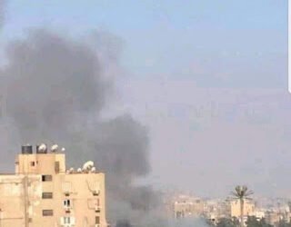 نشوب حريق هائل بأحد المطاعم بمحيط الحديقة الدولية في مدينة نصر