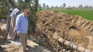 محافظ الفيوم في زيارة مفاجئة لموقع خط مياه الشرب الجديد بقصر الباسل والغرق