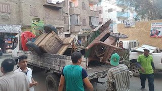 حملات مكبرة لرفع الإشغالات بحي شرق سوهاج قبل العيد (صور)