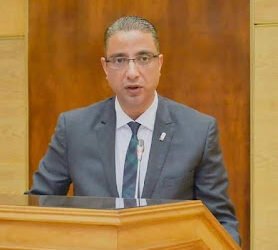 محافظ سوهاج يهنئ السيسي بعيد الأضحى