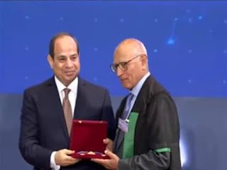 بالأسماء.. 18 دكتورا جامعيا مصريا كرمهم السيسي في عيد العلم