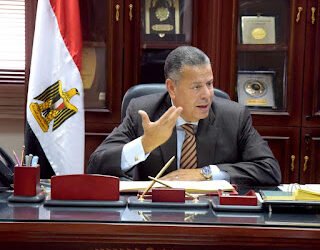 إزالة مبنى يعوق أعمال تطوير كورنيش النيل ببني سويف