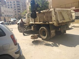 مياه الفيوم تدفع بسيارات النافوري والفاكيوم لحل مشكلة الصرف بمنطقة العريان