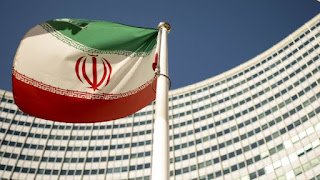 إيران توقف التزاماتها تجاه الاتفاق النووي بمجال البحث