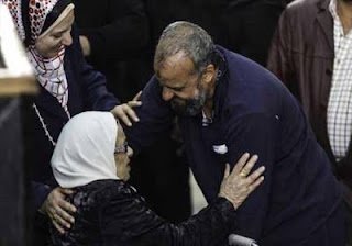 وفاة أم الإخواني البلتاجي.. وأسرته تطالب بحضوره دفنها