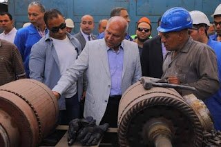 كامل الوزير يتفقد ورش صيانة جرارات السكة الحديد