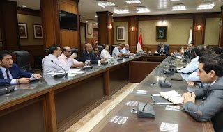 محافظ سوهاج يوجه بإزالة الهيش من النيل
