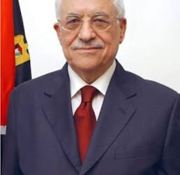 الرئيس الفلسطيني ينعي امير الكويت