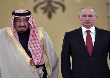 خادم الحرمين الشريفين يجري اتصالاً هاتفياً برئيس روسيا الاتحادية