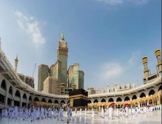 السعودية  السماح بإعادة  العمرة  تدريجياً  والزيارة بدء من 4  أكتوبر...