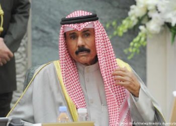 الكويت :  فتح الحدود البرية والبحرية والجوية بين السعودية وقطر