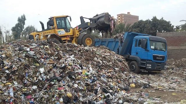 محافظ أسيوط : وضع خطة للنظافة ورفع مقالب القمامة بالمراكز والاحياء وحملات مكبرة بمراكز ابوتيج والبدارى وساحل سليم محافظ أسيوط : وضع خطة للنظافة ورفع مقالب القمامة بالمراكز والاحياء وحملات مكبرة بمراكز ابوتيج والبدارى وساحل سليم
