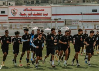 كارتيرون يرفع الحمل البدني للاعبين