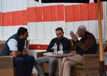 حازم إمام وميدو يؤازران الفريق .. ويجتمعان برئيس النادي