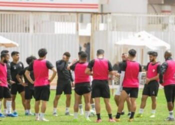 اللاعبون يستقبلون عبدالمقصود بحفاوة