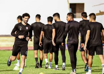 تدريبات بدنية وإطالات للاعبي الزمالك