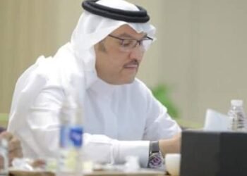 بعد شائعة منع السفر.. السفير السعودى بالقاهرة يحذر من الانسياق خلف الشائعات