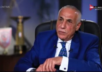 حسين لبيب يزور الفريق بمعسكر برج العرب