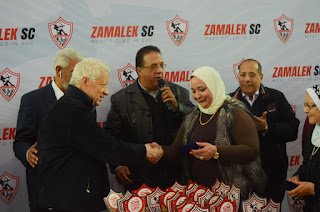 صور… مرتضى منصور يكرم أمهات الشهداء