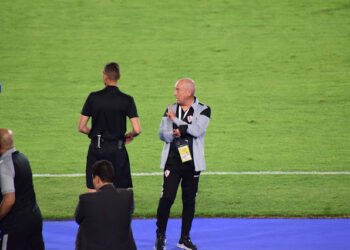 فيريرا يعقد جلسه خاصه مع الاعبي الزمالك قبل بدء مران اليوم