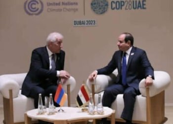 الرئيس السيسي يلتقي مع نظيره الأرميني على هامش انعقاد “الدورة الـ٢٨ لمؤتمر أطراف اتفاقية الأمم...