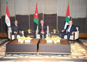 الرئيس السيسي يشارك في القمة الثلاثية المصرية الأردنية الفلسطينية بمدينة العقبة بالأردن