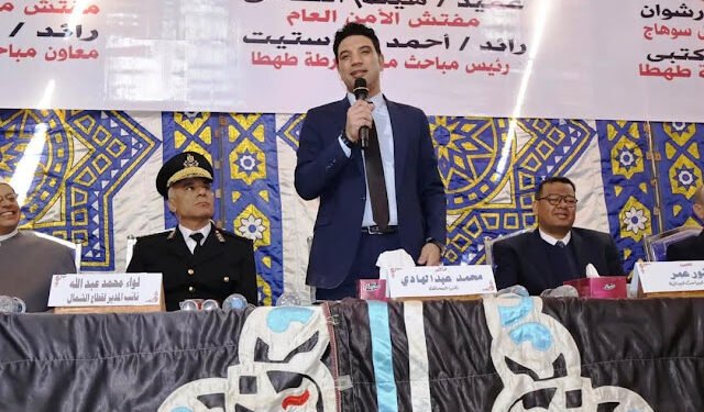نائب محافظ سوهاج يشهد مراسم صلح بين أبناء...
