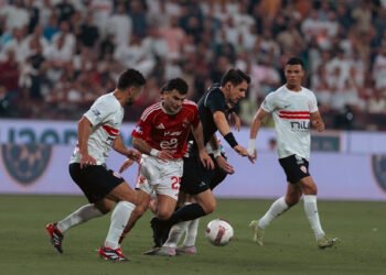 الأهلي يتوج بالسوبر المصري بعد الفوز على الزمالك بثنائية نظيفة