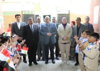محافظ بنى سويف يتابع فعاليات المبادرة الرئاسية “عيون أطفالنا مستقبلنا” لفحص وعلاج مشاكل الإبصار …..ويعلن...