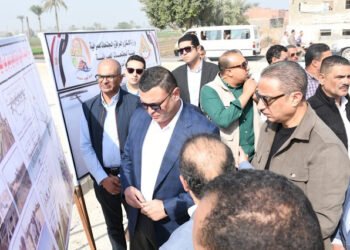 وزير الإسكان ومحافظ الفيوم يتفقدان مجمع محطات مياه الشرب بالعزب الجديدة ضمن المبادرة الرئاسية “حياة...