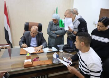 تمهيدا للافتتاح قريبا ..  محافظ المنيا يتفقد المركز التكنولوجي الجديد ببني مزار