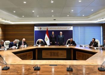 رئيس الوزراء يشهد مراسم توقيع البروتوكولات التنفيذية للتحالفات التسعة المتأهلة للمرحلة النهائية من المبادرة الرئاسية...