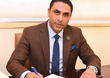 الدكتور محمد حسين الضاهر يكتب : جرائم تجارة البيانات: السوق السوداء التي تبيع خصوصيتك بمليارات!