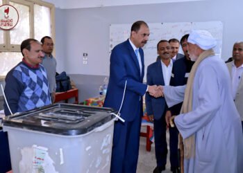 محافظ سوهاج يتفقد لجان انتخابات اليوم الأول لمجلس النواب بدار السلام والمنشاة وسوهاج