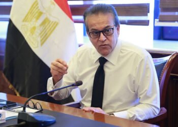 نائب رئيس مجلس الوزراء وزير الصحة يتابع مستجدات الميكنة والتحول الرقمي بمستشفيات المؤسسة العلاجية