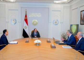 الرئيس السيسي يوجّه بضرورة مواصلة الالتزام بسداد مستحقات شركات البترول والغاز العاملة في مصر