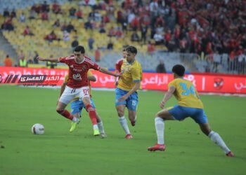 الأهلي يفوز على  الإسماعيلي بثنائية نظيفة ويستعيد انتصاراته فى الدورى