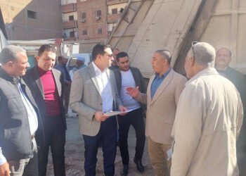 نائب محافظ الفيوم يترأس لجنة لمعاينة مصنع تدوير القمامة بالعدوة لحصر المعدات وإعداد تقرير بمدى...