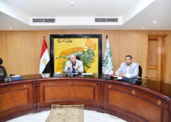 محافظ الفيوم يتابع معدلات الأداء بملف تقنين أراضي أملاك الدولة وموقف الرد على المتغيرات غير...