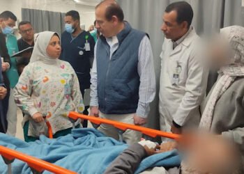 نائب وزير الصحة يُجري جولة تفقدية مكثفة ليومين بالأقصر لمتابعة سير المنظومة الطبية