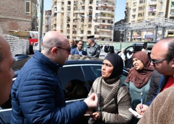 محافظ الفيوم يتفقد أحد المواقع المقترحة لنقل موقف سيارات العدوة وسيلا