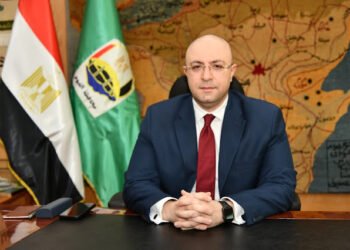 محافظ الفيوم يحيل 7 من مسئولي المتغيرات والأقسام الهندسية بالوحدات المحلية القروية للنيابة