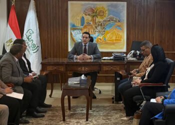 نائب محافظ الفيوم يعقد اجتماعاً تنسيقياً لإطلاق مبادرة لتحسين المظهر الحضاري لشوارع وميادين المحافظة